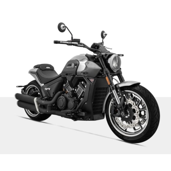 Morbidelli C 1002 V stříbrná