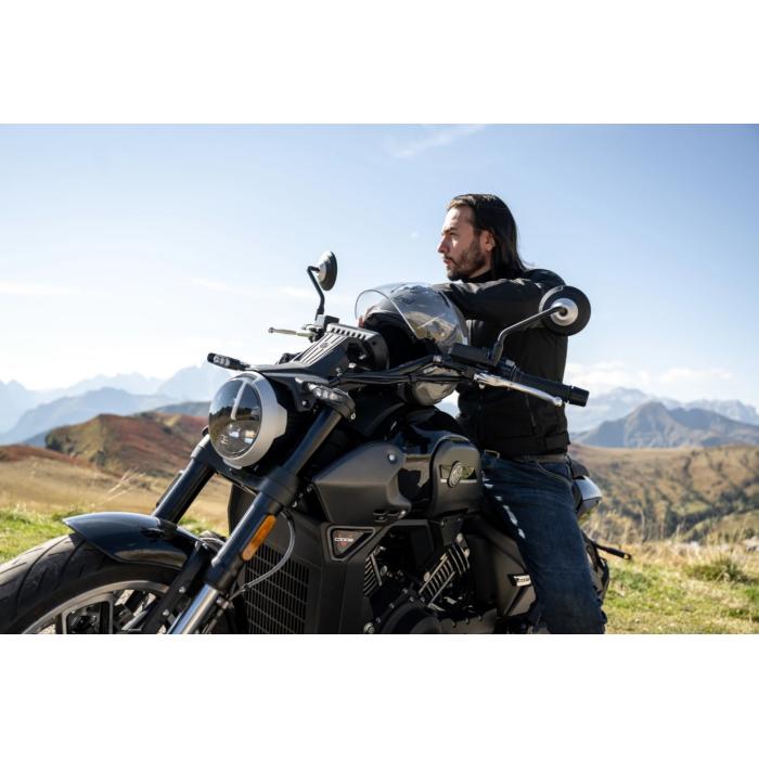 Morbidelli C 1002 V černá