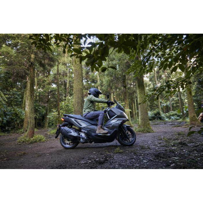 skútr SYM ADX 300 bílá